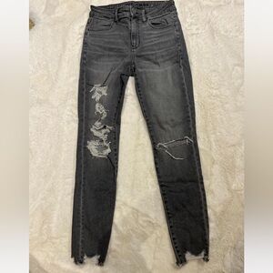 American Eagle 
Ripped skinny jeans